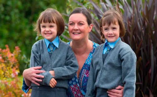 ভিন্ন মাস, বছর, এমনকি ভিন্ন দশকে জন্ম নিয়েও তাঁরা যমজ